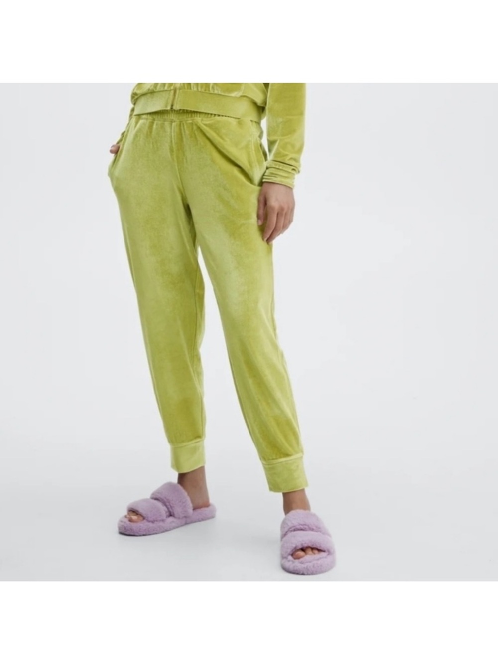 Fabletics Daria Luxe Velour Jogger Pants Golden Leaf